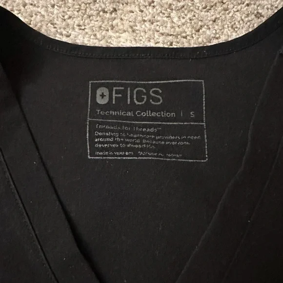 Figs Black Scrubs Set - Picture 2 of 5